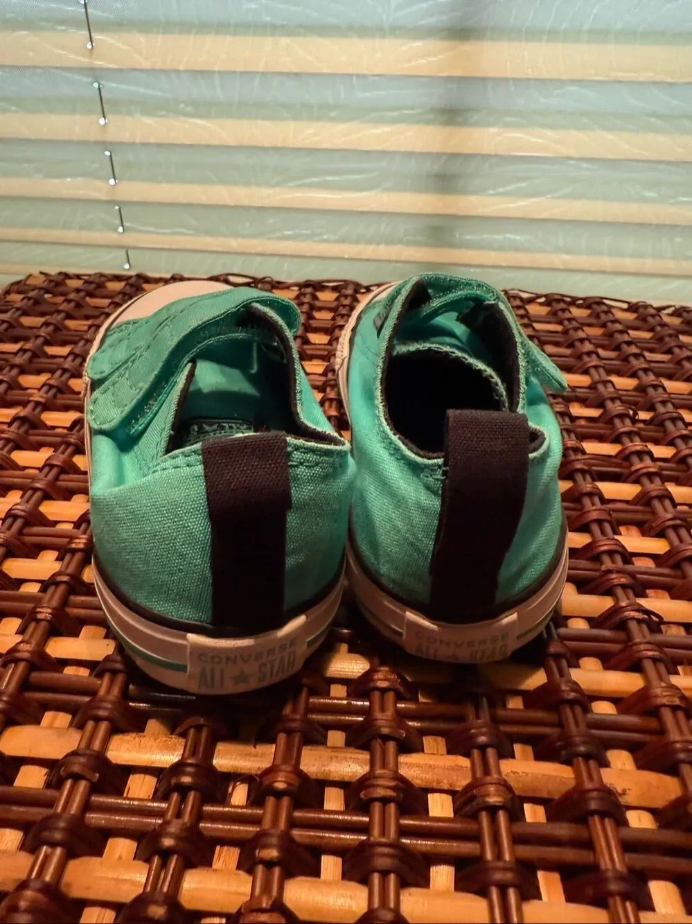 Converse Chuck Taylor All Star Infant/Toddler 2V Ox low-top sz 7 teal